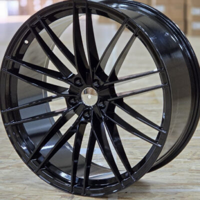 Alu felge 23" 5x112 ET26, otvor 66,5 mm, sjajno crna, set 4 komada